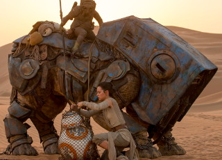 Star Wars 7 : Rey libère BB-8